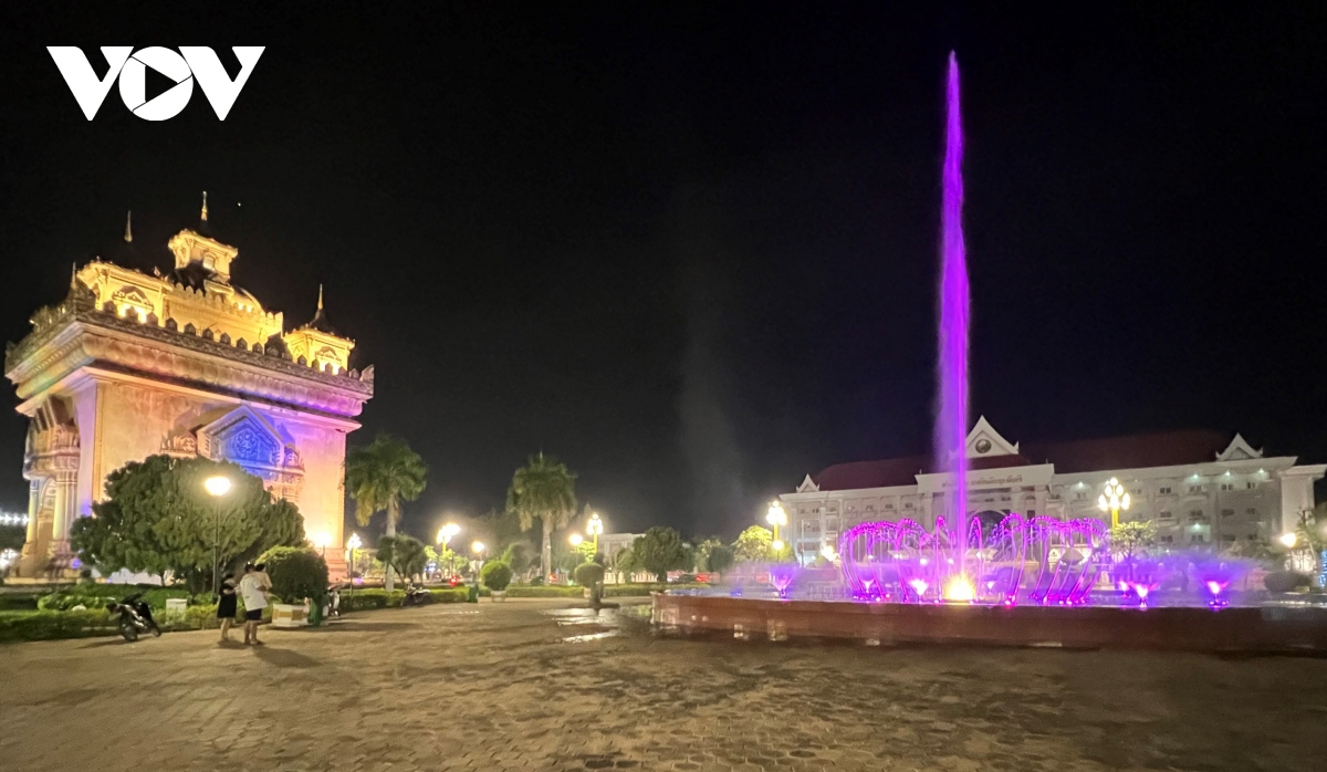 Thủ đô Vientiane (Lào) cấm tụ tập đông người chào đón năm mới 2022